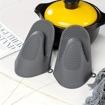 2pcs Silicone Oven Mitts - Heat Resistant BBQ Gloves for Cooking, Baking & Grilling, Non-Slip Grip with Honeycomb Pattern, Black, Red, Purple, Available in Packs of 2, Kitchen Safety Gloves | Textured Kitchenware